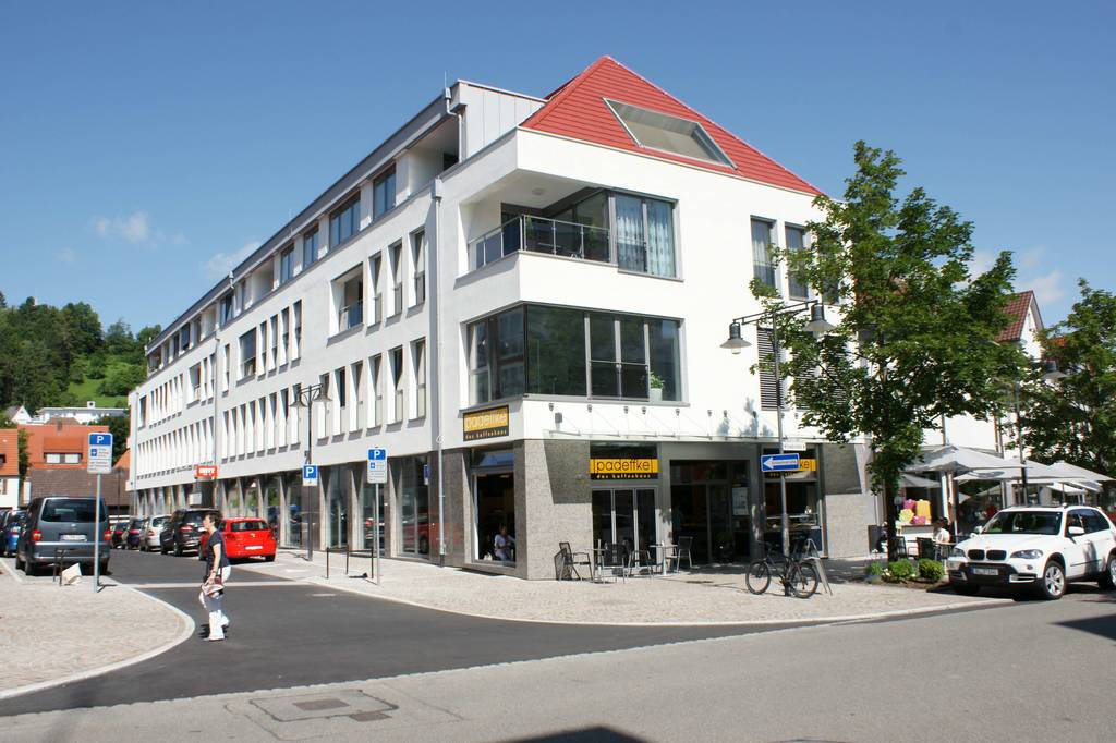 Balingen, Schwarzenbergstraße – Wohn- und Geschäftshaus
